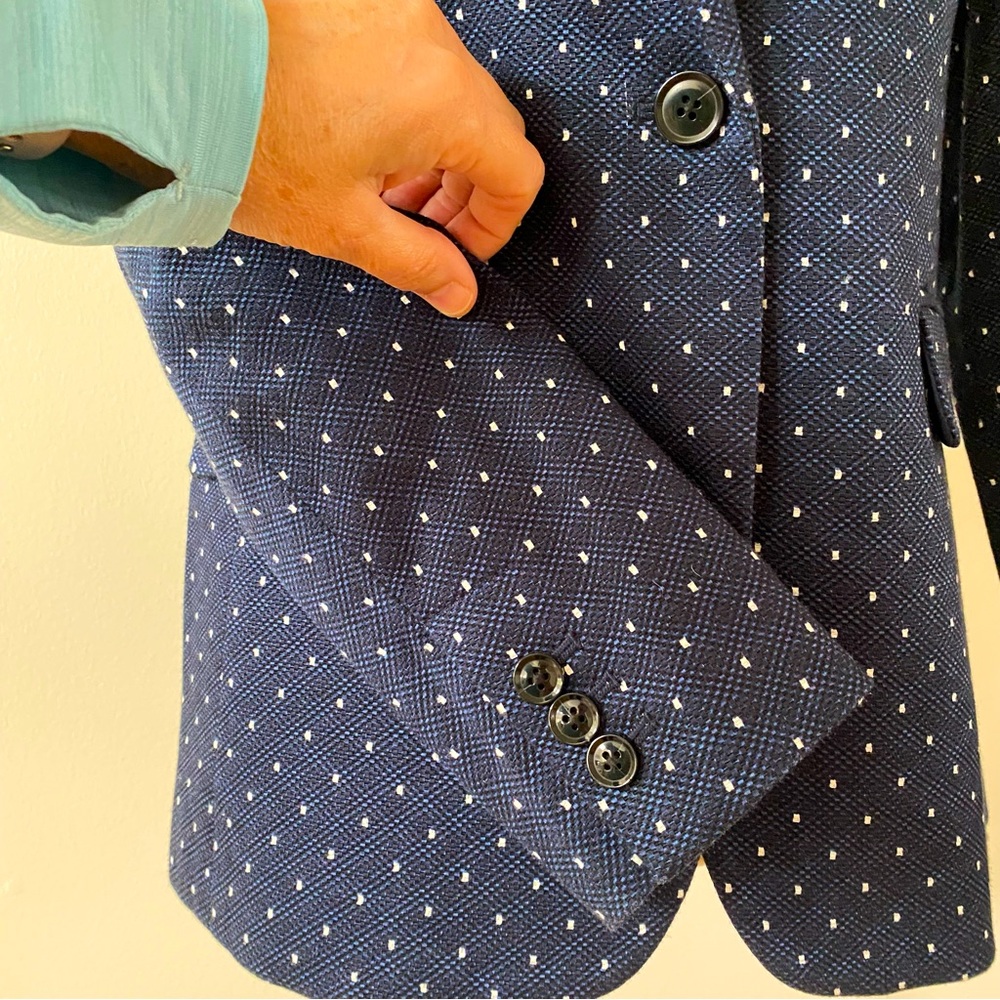 Banana Republic Blazer Navy with White Polka Dots. Women’s size 4. - Picture 6 of 15